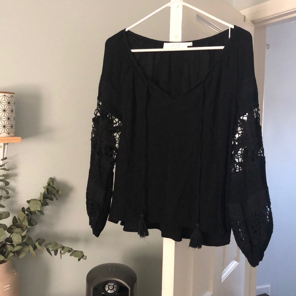 ASTR black boho top